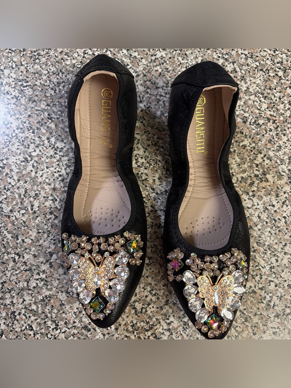 Guanstui Black Crystal Butterfly Pointed Flats